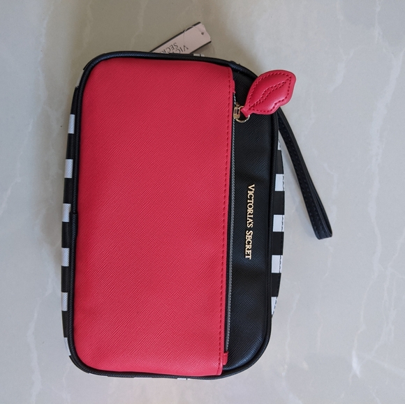 SOLD! Victoria's Secret Cosmetic Bag Set - Picture 5 of 12